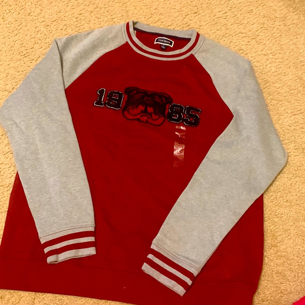 Bulldog sweatshirt!